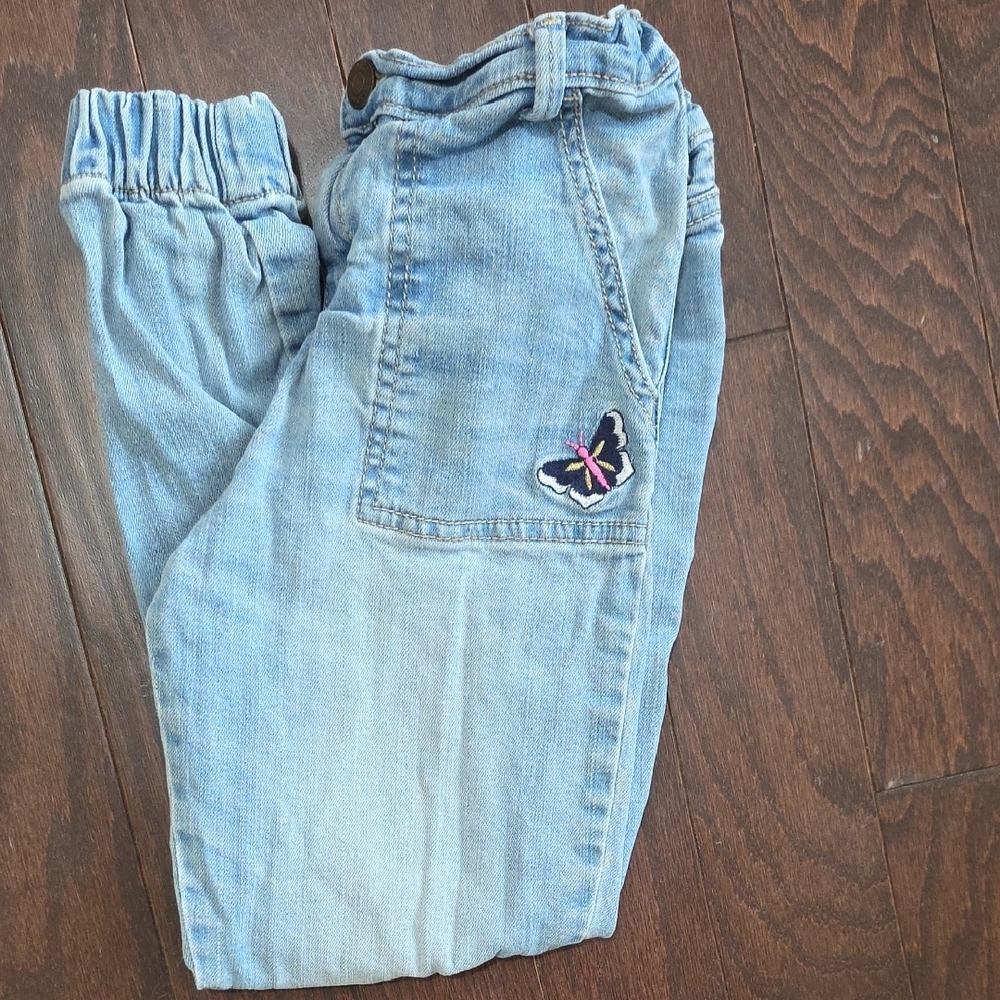OshKosh B'gosh Light Blue Jeans with Butterfly - Picture 5 of 5